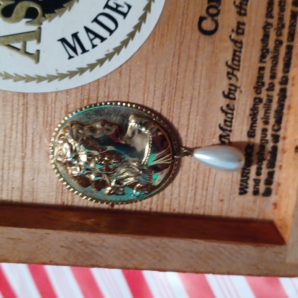 Vintage Cigar box purse - Picture 8 of 13